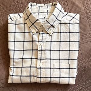 American Eagle Outfitters Men's Cream and Black Checkered Shirt